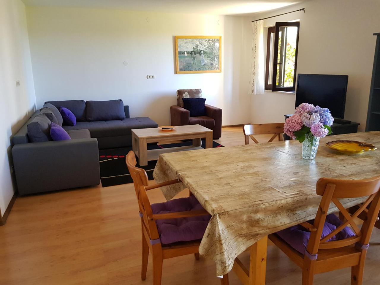 Apartment Monfiorenzo 11 로비니 외부 사진