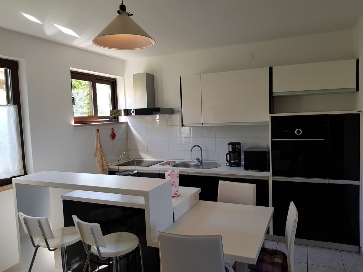 Apartment Monfiorenzo 11 로비니 외부 사진